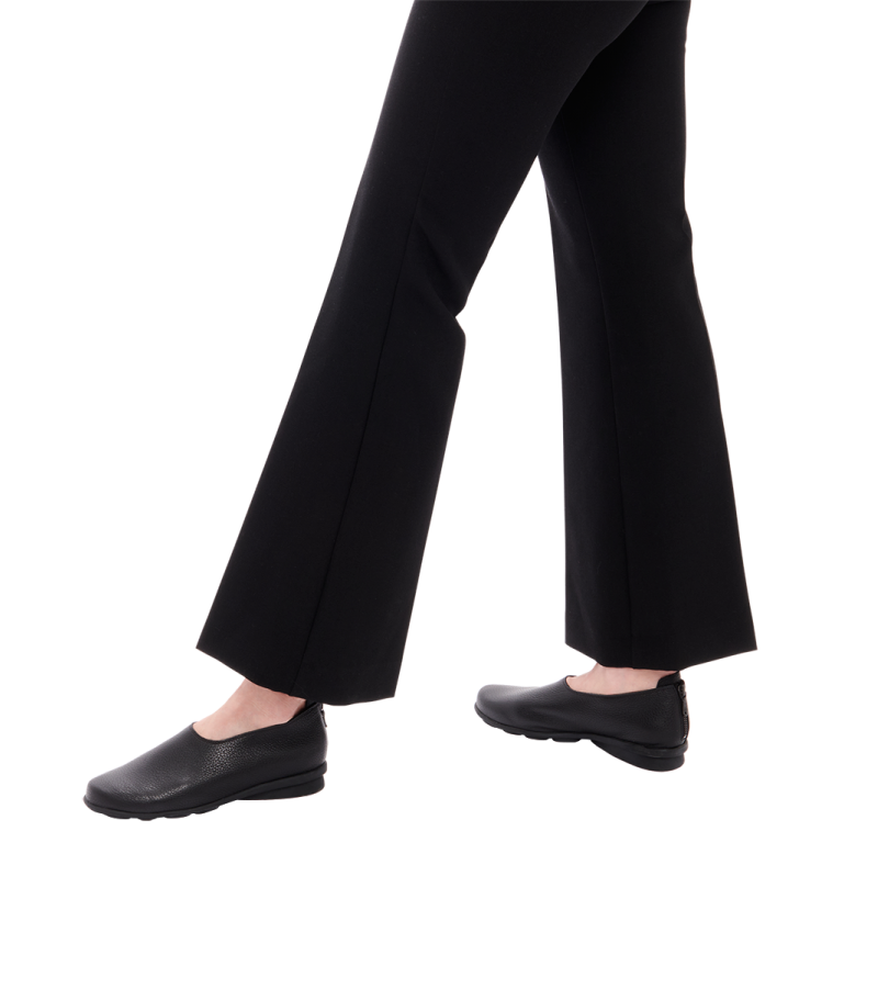Arche - Denako Black Leather